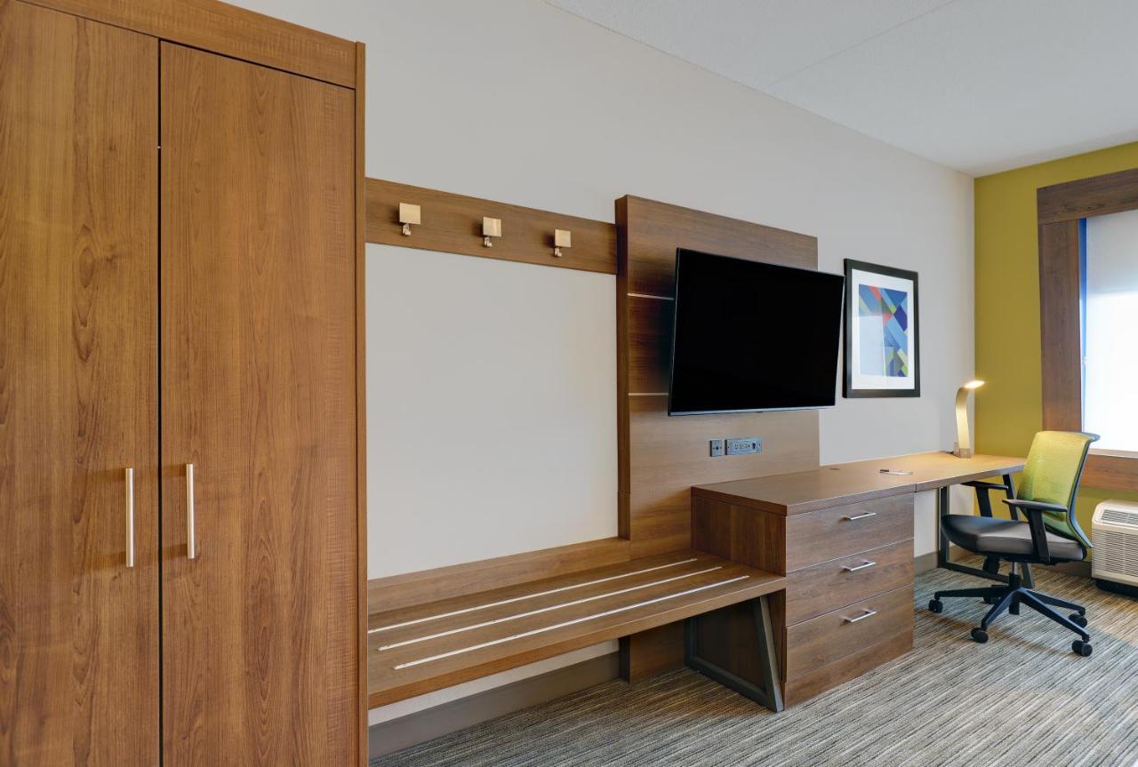 Holiday Inn Express - Kingston West By Ihg Dış mekan fotoğraf