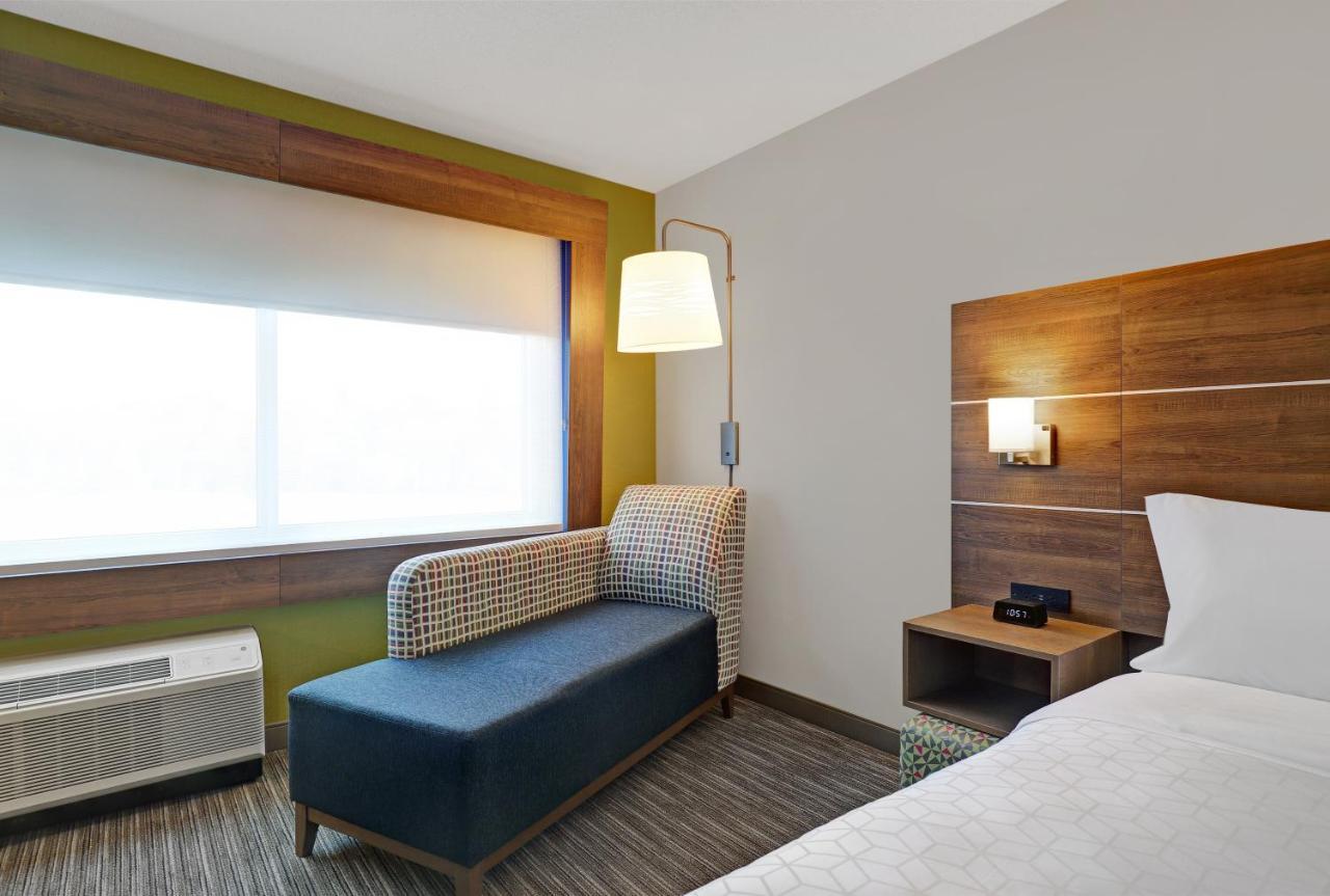 Holiday Inn Express - Kingston West By Ihg Dış mekan fotoğraf