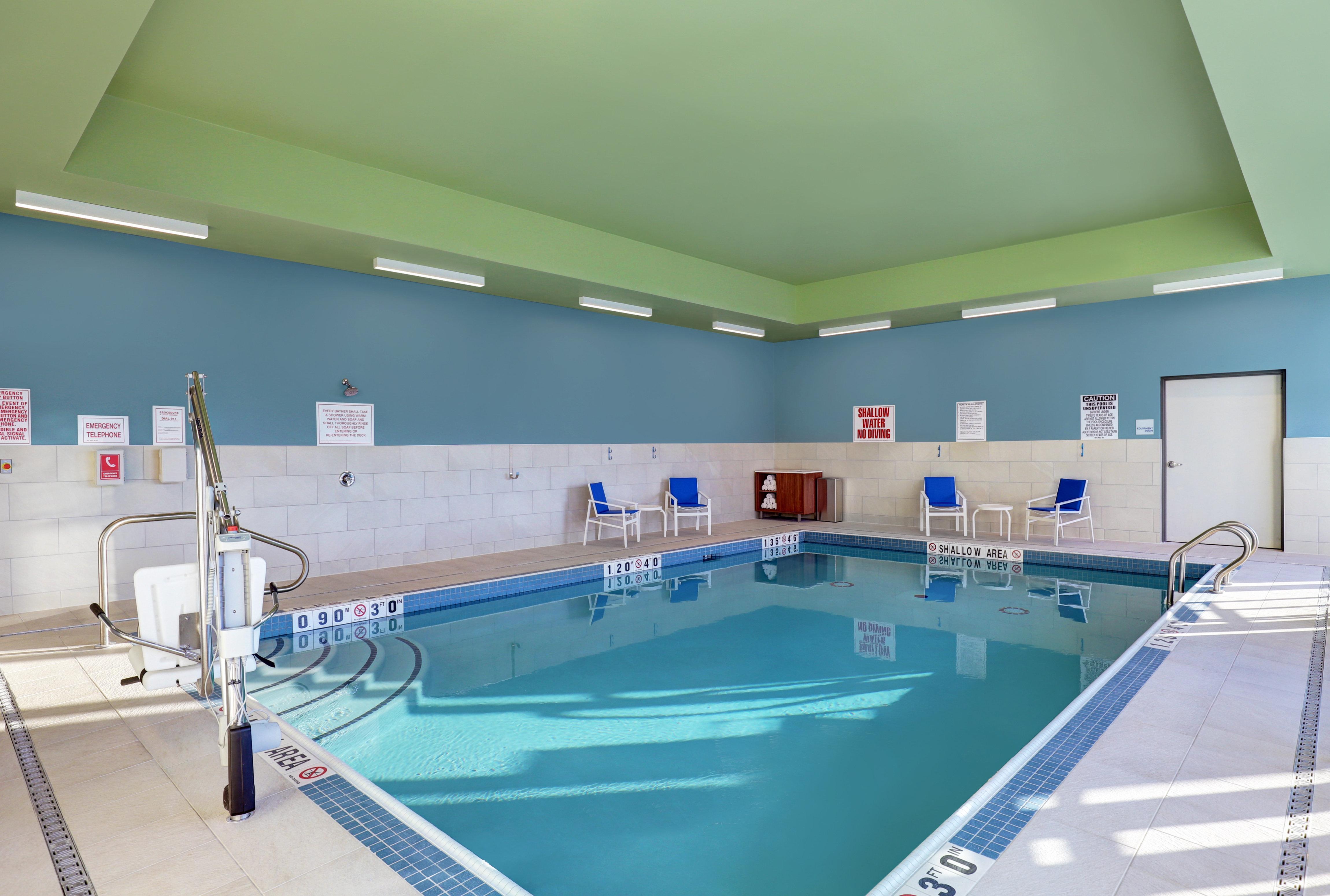 Holiday Inn Express - Kingston West By Ihg Dış mekan fotoğraf