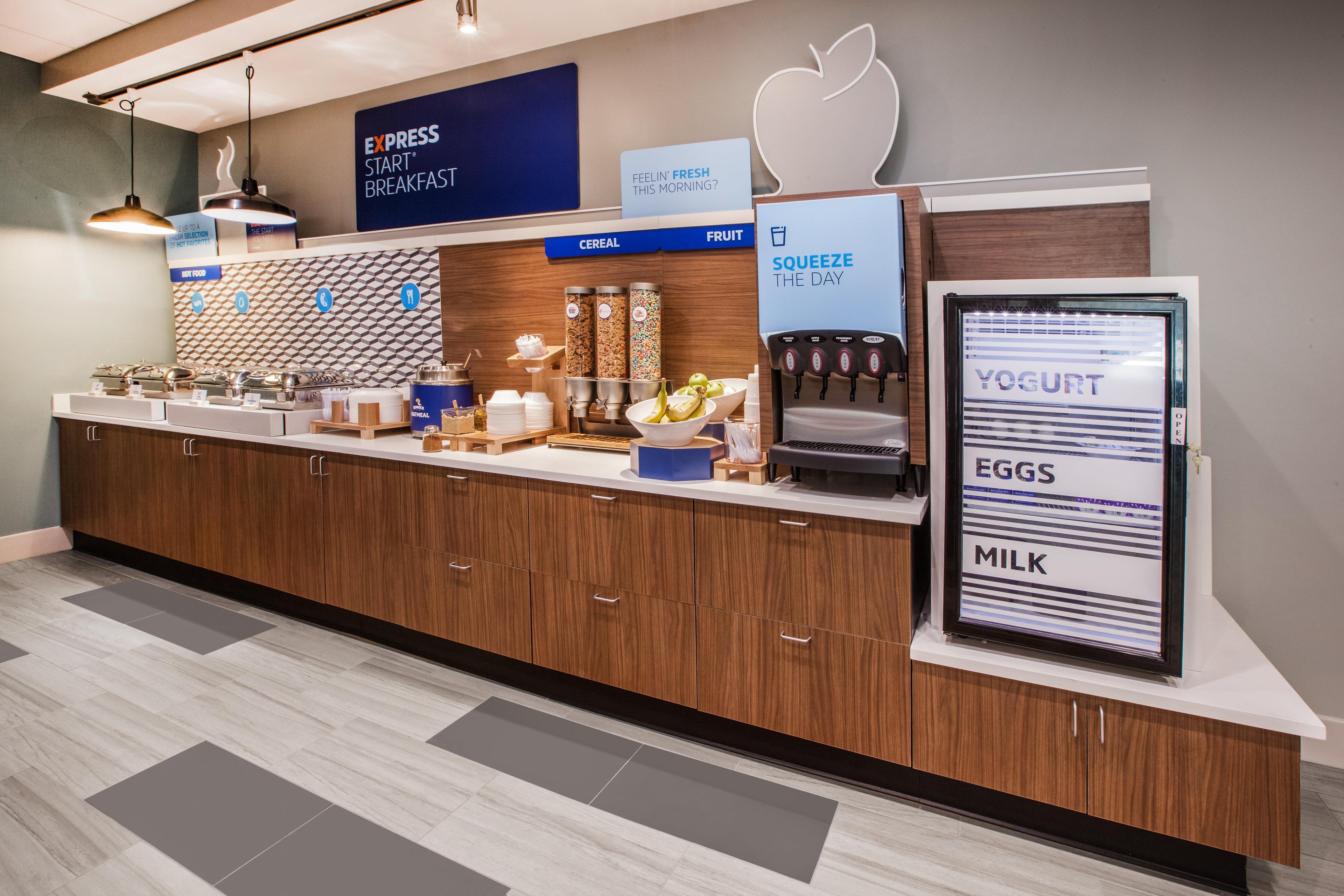 Holiday Inn Express - Kingston West By Ihg Dış mekan fotoğraf