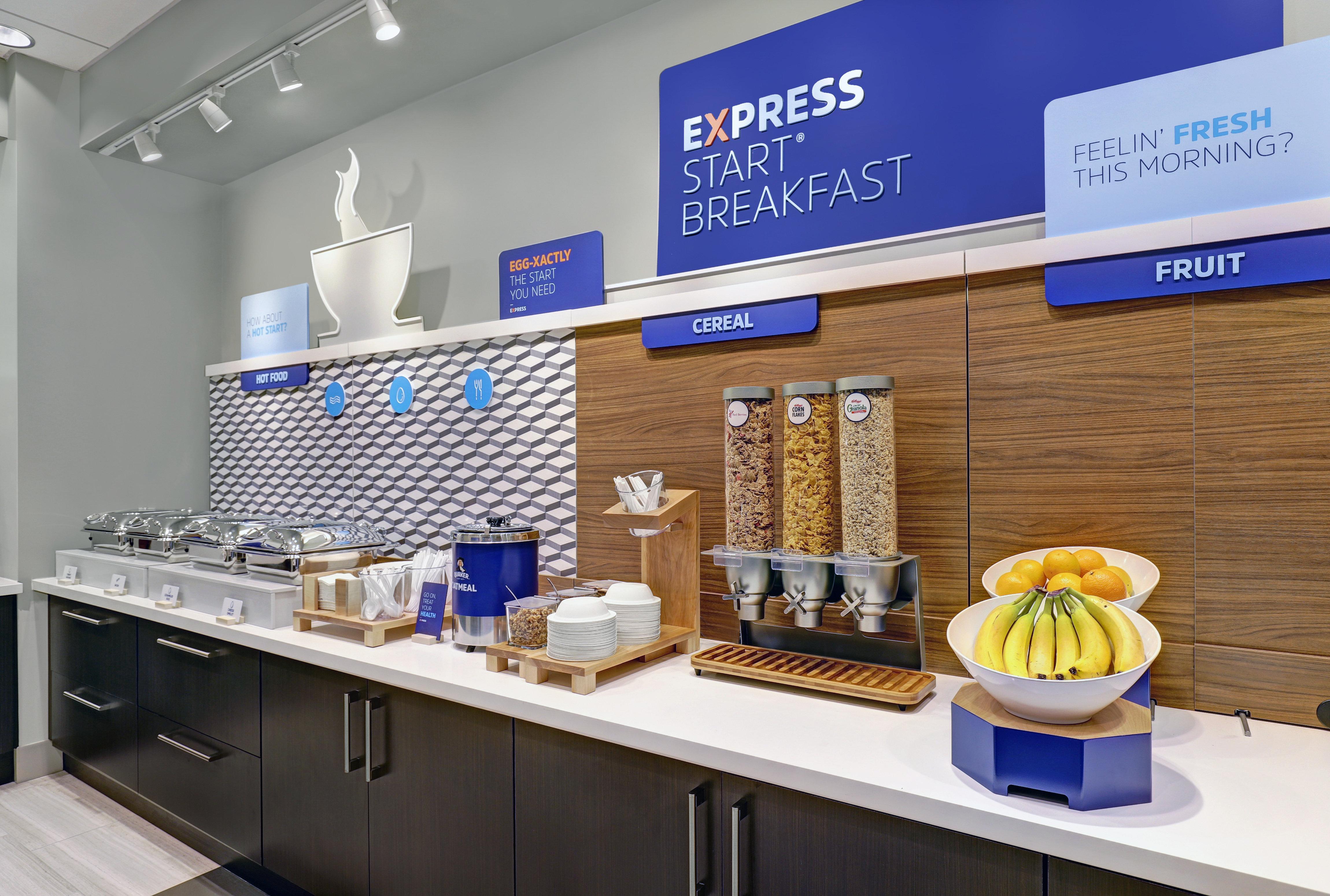 Holiday Inn Express - Kingston West By Ihg Dış mekan fotoğraf
