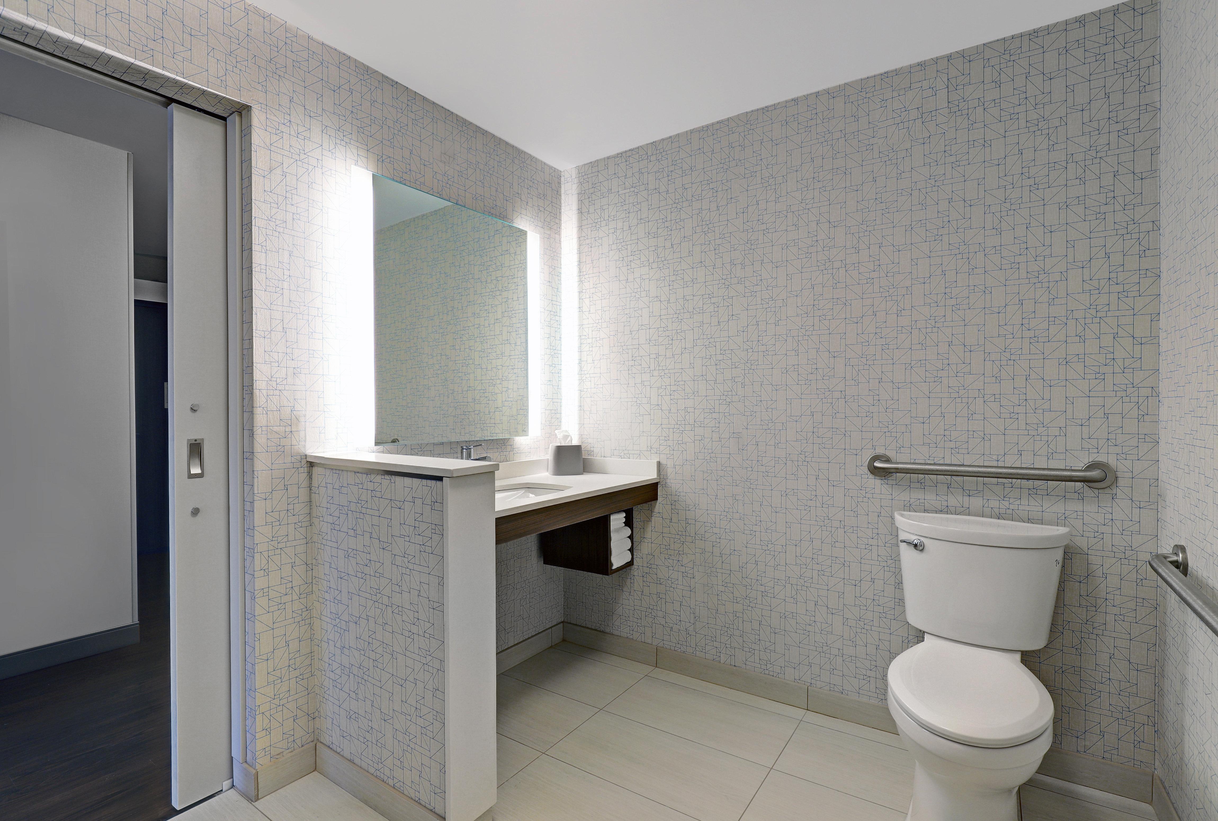 Holiday Inn Express - Kingston West By Ihg Dış mekan fotoğraf